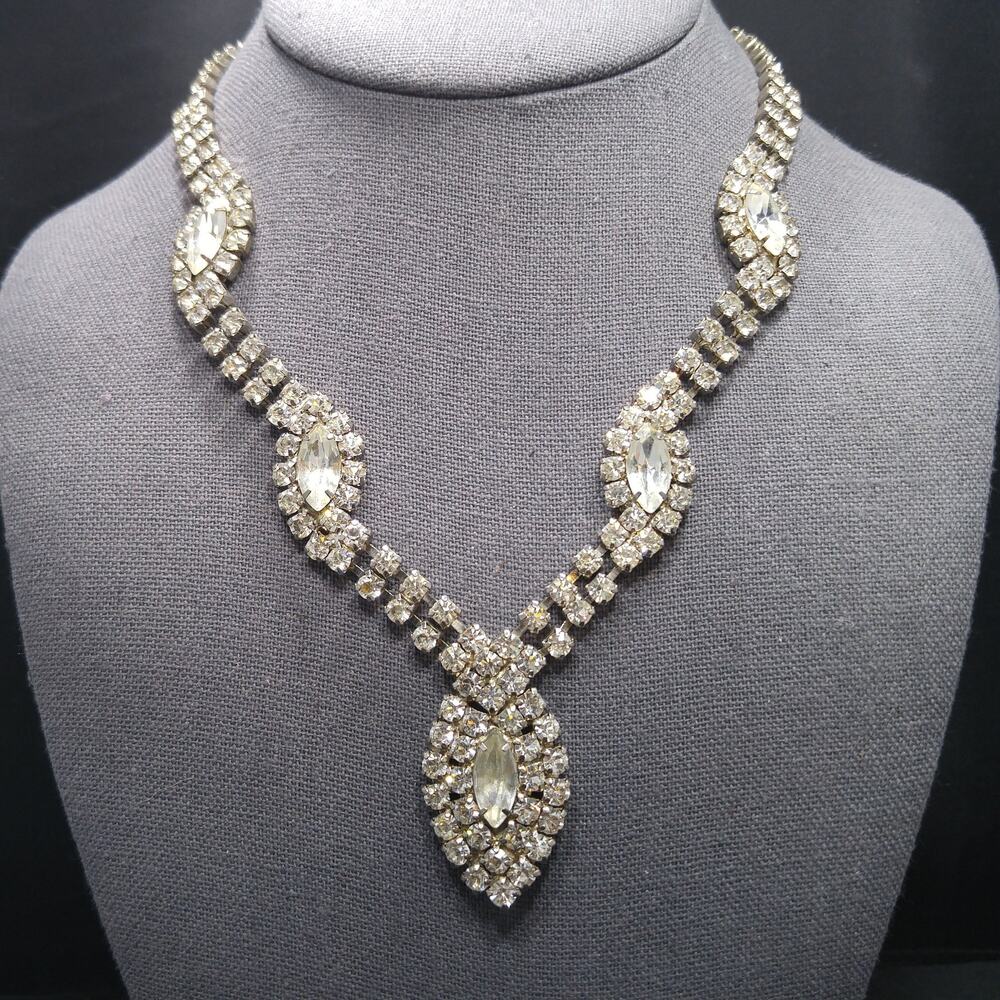 Mid-Century Clear Rhinestone Oval Pendant Necklace, Wedding Necklace, Vintage